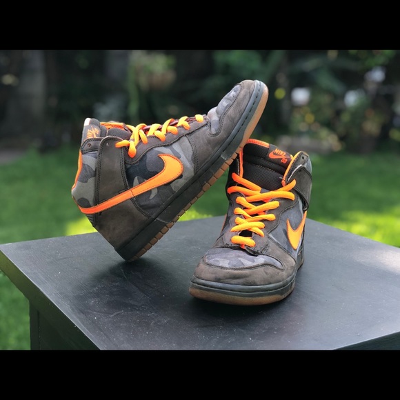 Nike SB Dunk High Camo - Picture 2 of 6